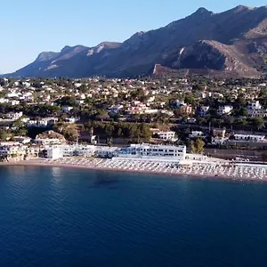4* Hotel Sporting Club